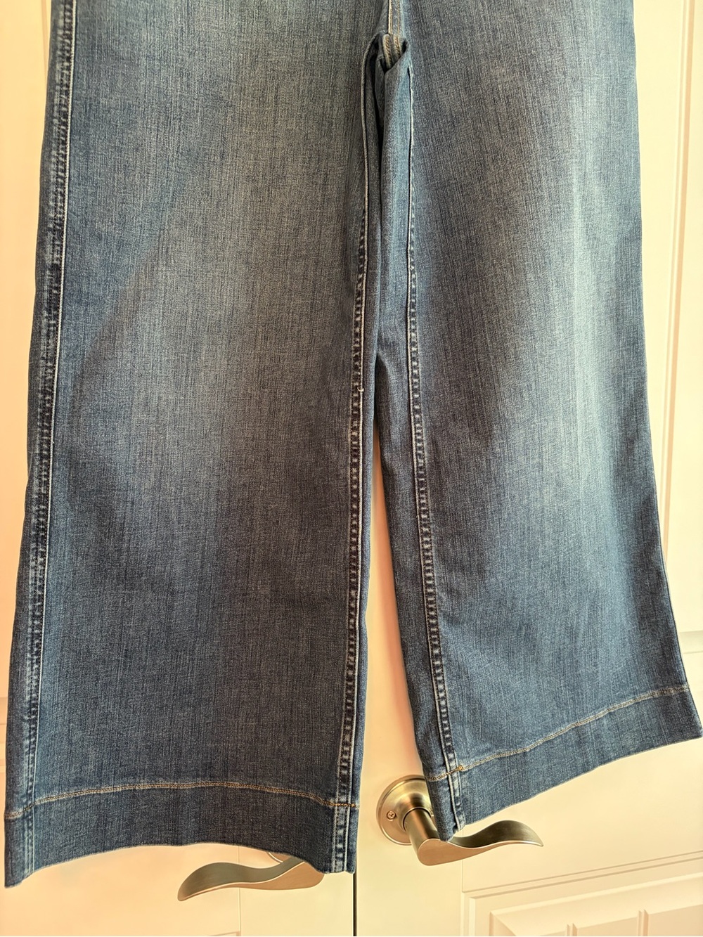 SPANX SPANXshape™ EveryWear Cropped Wide Leg Jeans Women's Size M Blue Stretch - Picture 6 of 15